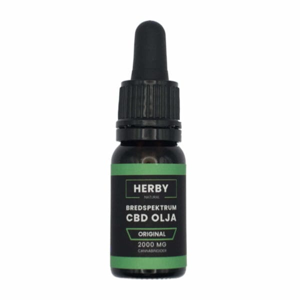 Produktbild på Bredspektrum CBD olja "original" 10 ml. Svart flaska med orangea detaljer. 1 av 3 tillgängliga versioner av CBD olja på hampablomman.se
